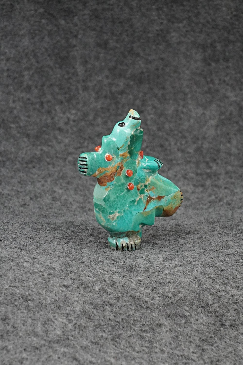 Bear Zuni Fetish Carving - Claudia Peina