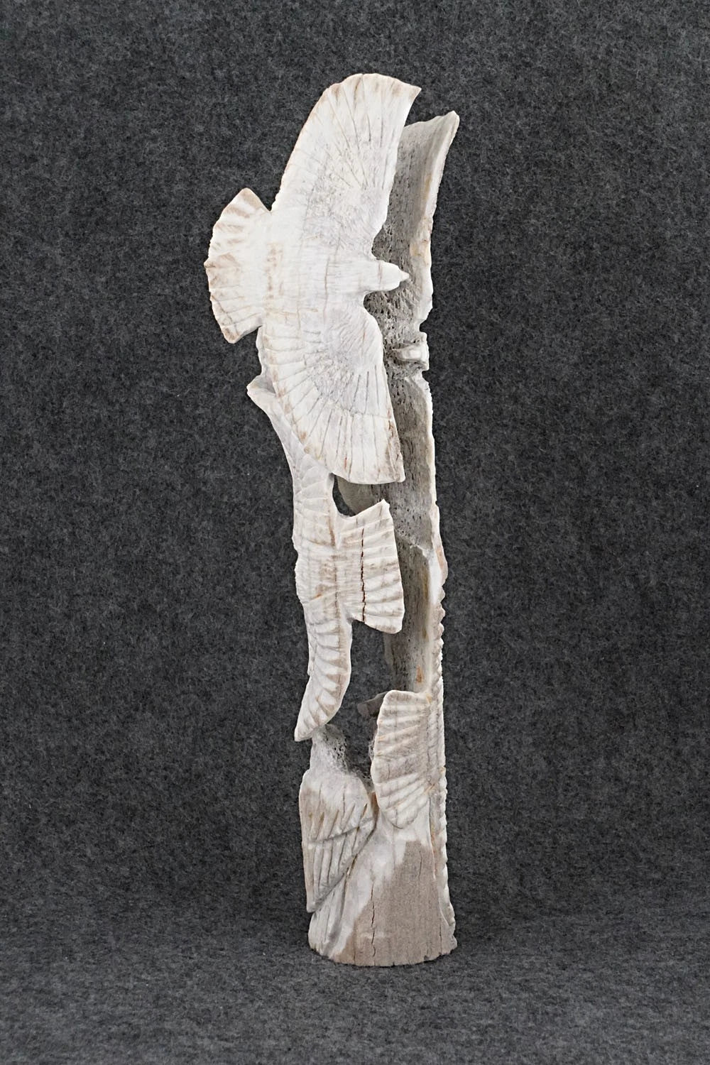 Eagles Zuni Fetish Carving - Lewis Malie