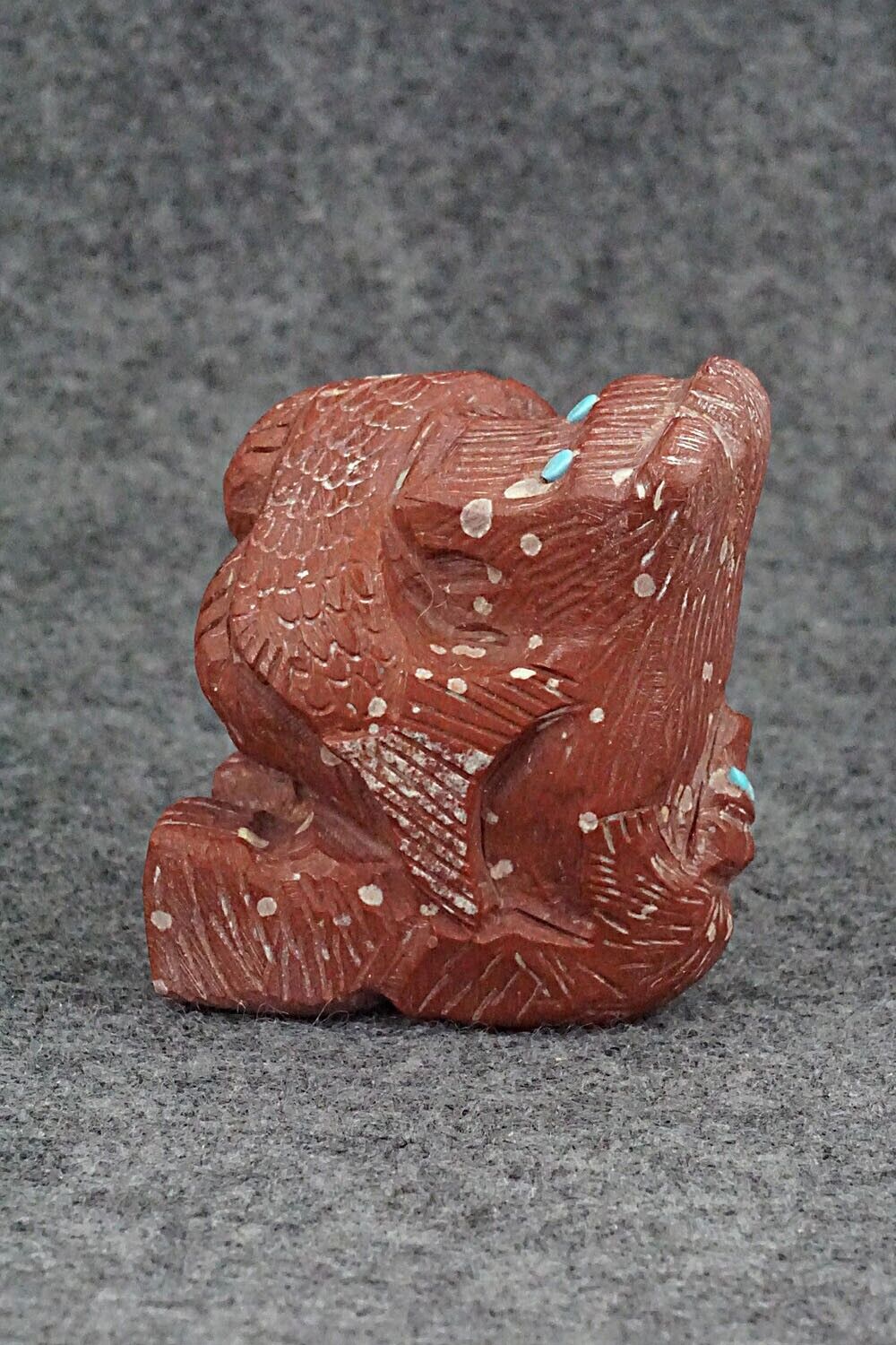 Bear with Fish Zuni Fetish Carving - Carlton Kaamasee