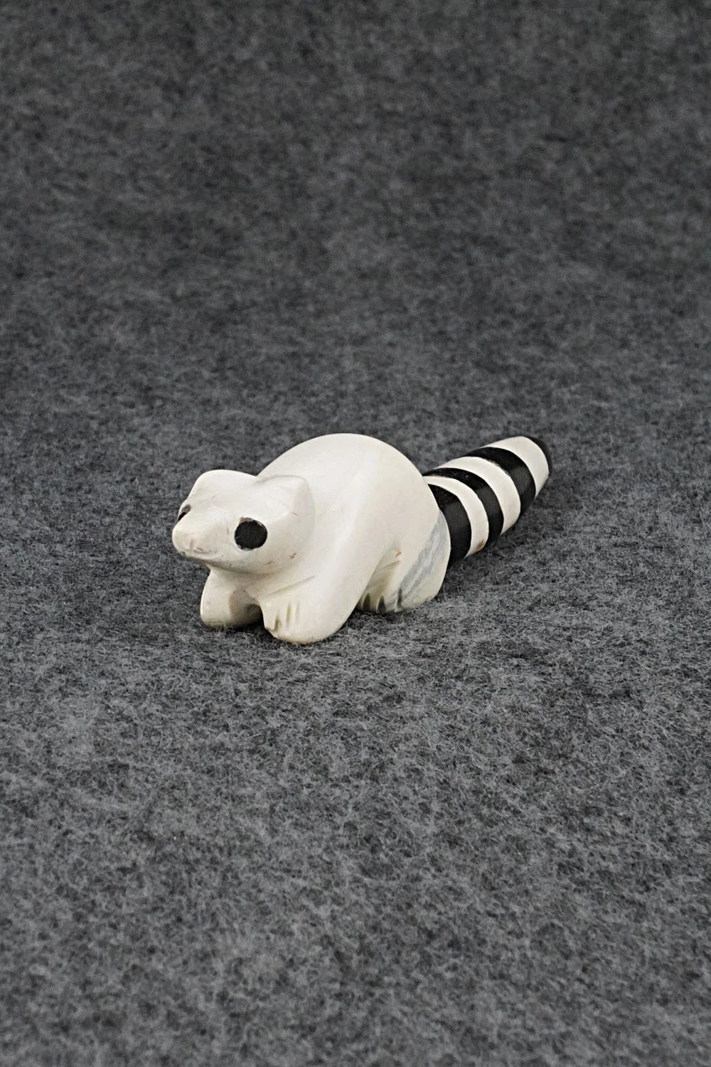 Raccoon Zuni Fetish Carving - Justin Red Elk
