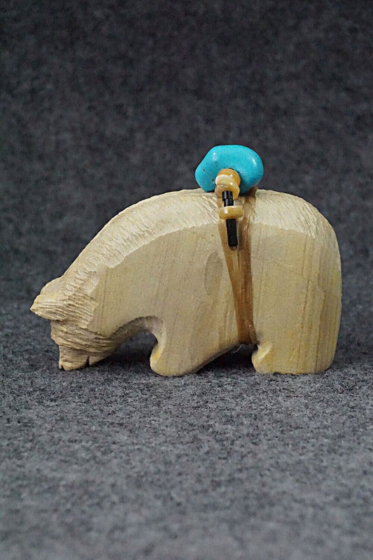 Bear Zuni Fetish Carving - Douglas Martza