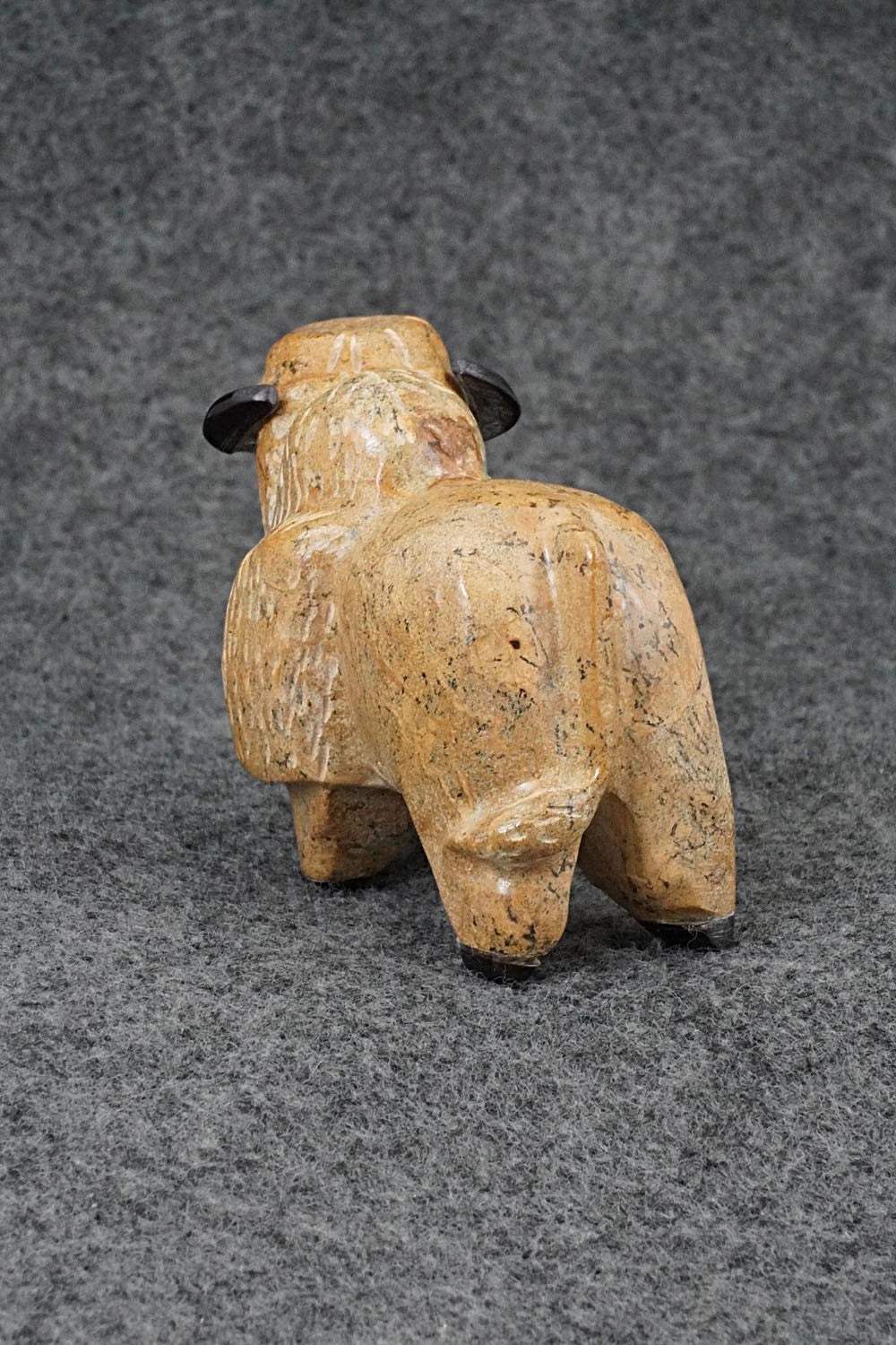 Buffalo Zuni Fetish Carving - Freddie Leekya