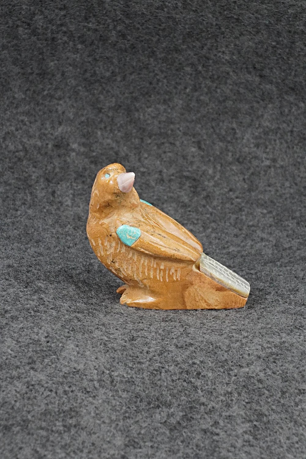 Bird Zuni Fetish Carving - Freddie Leekya