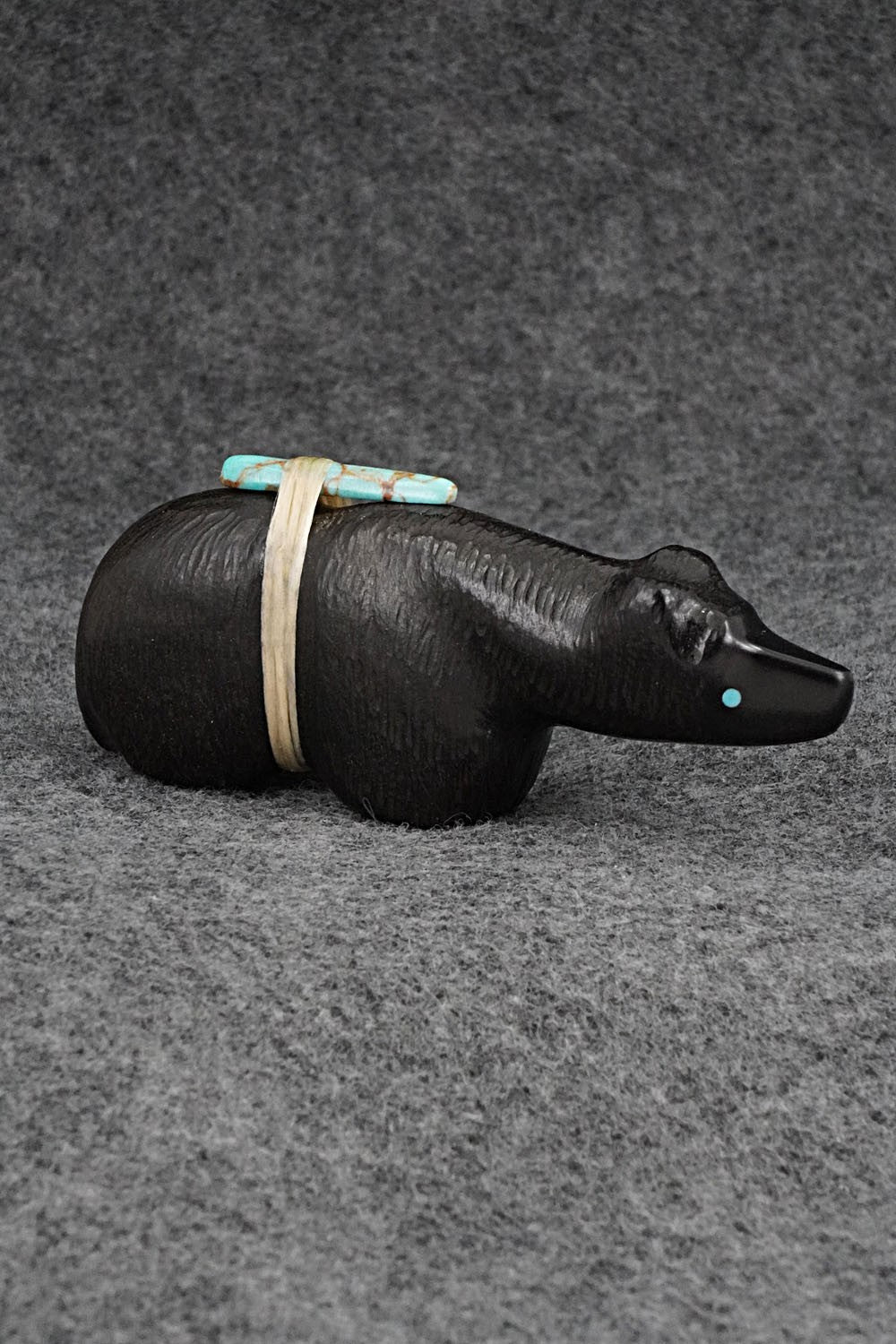 Bear Zuni Fetish Carving - Herbert Halate