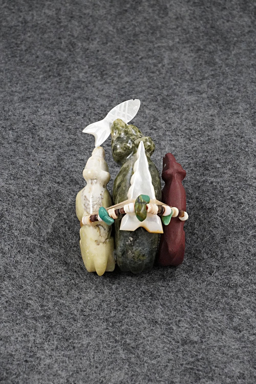Bear Zuni Fetish Carving - Daisy Rose Leonard