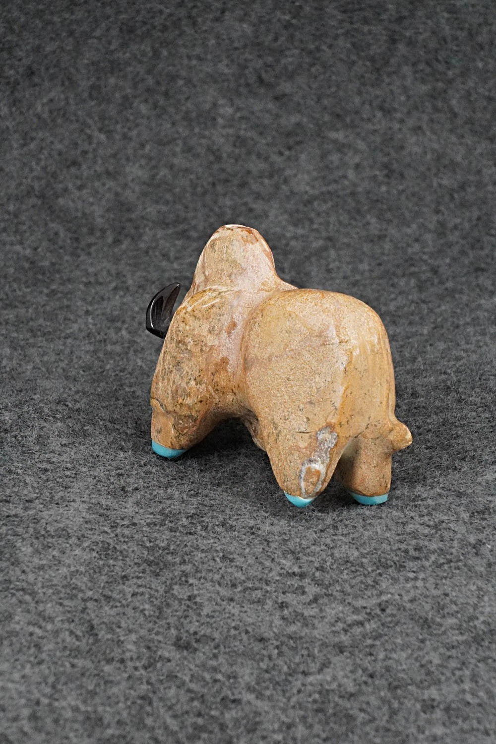 Buffalo Zuni Fetish Carving - Freddie Leekya