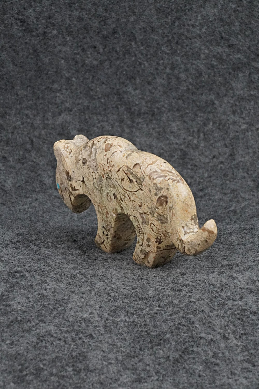 Mountain Lion Zuni Fetish Carving - Kenric Laiwakete