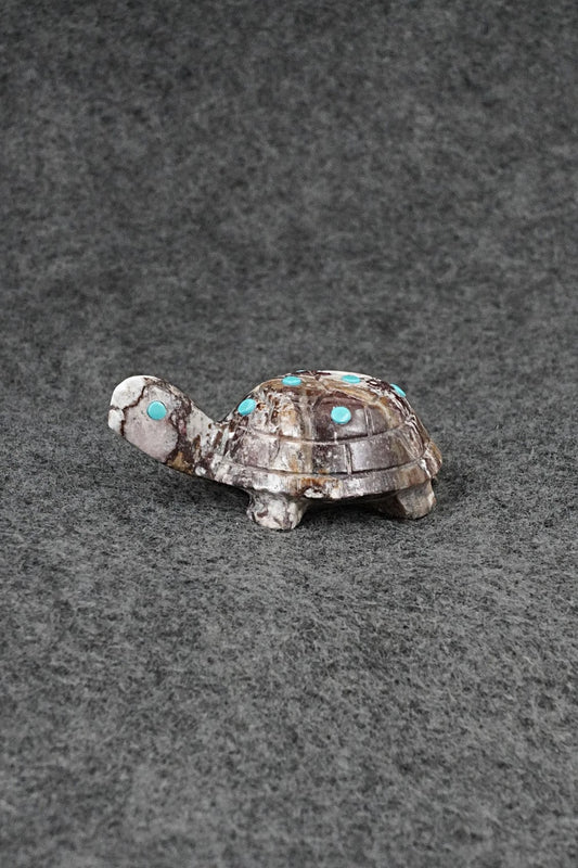 Turtle Zuni Fetish Carving - Ronnie Lunasee