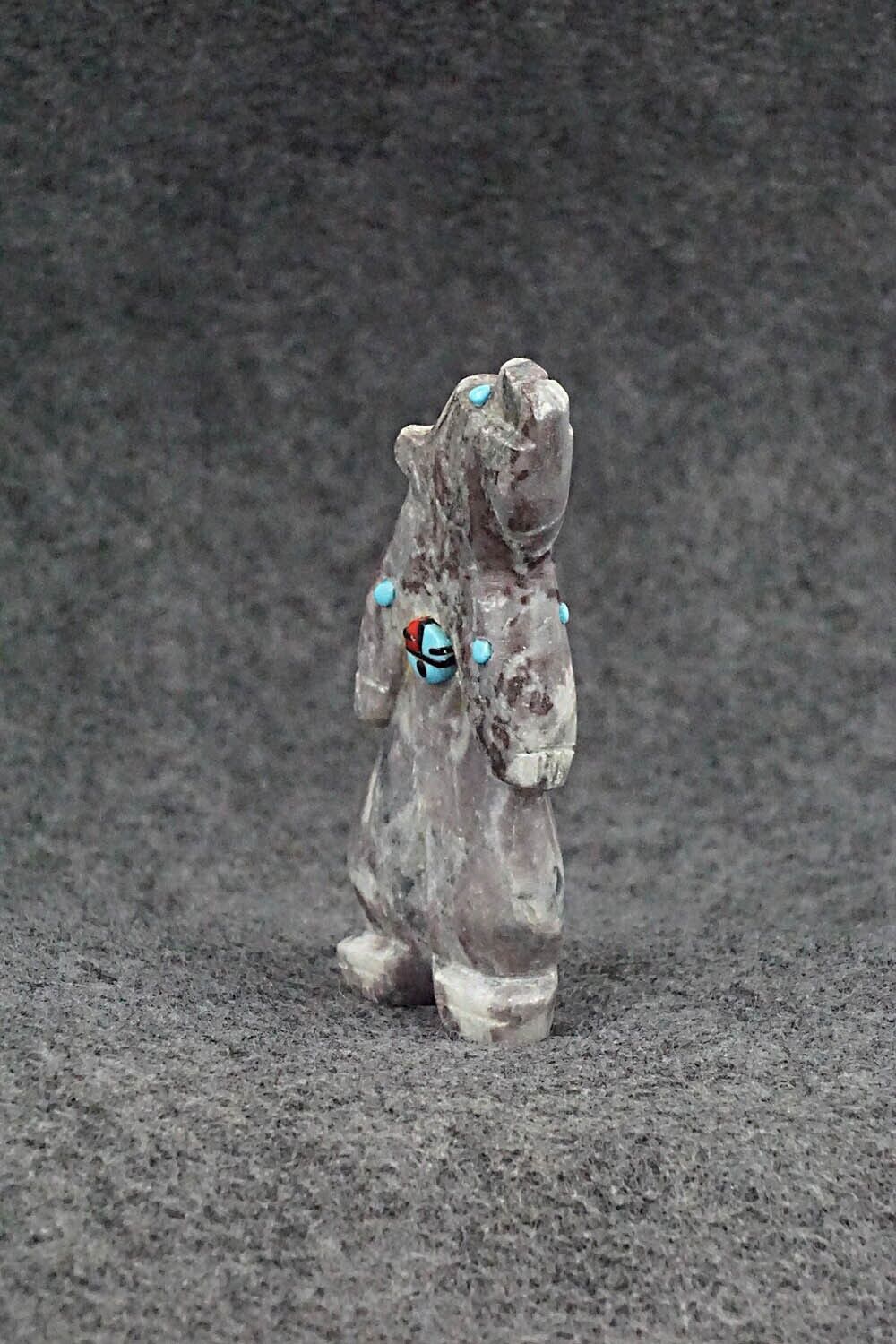 Bear Zuni Fetish Carving - Danette Laate