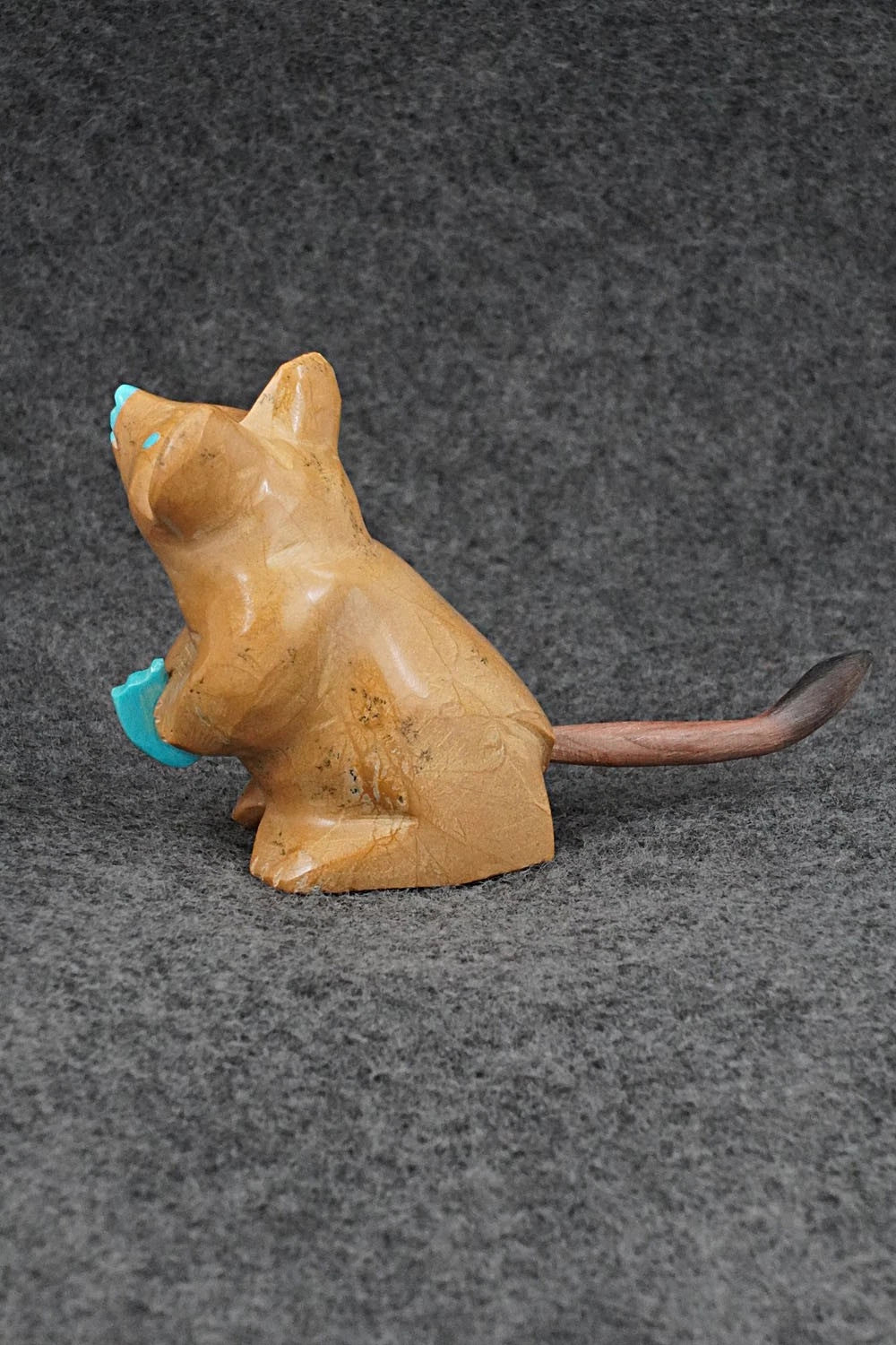 Mouse Zuni Fetish Carving - Enrike Leekya