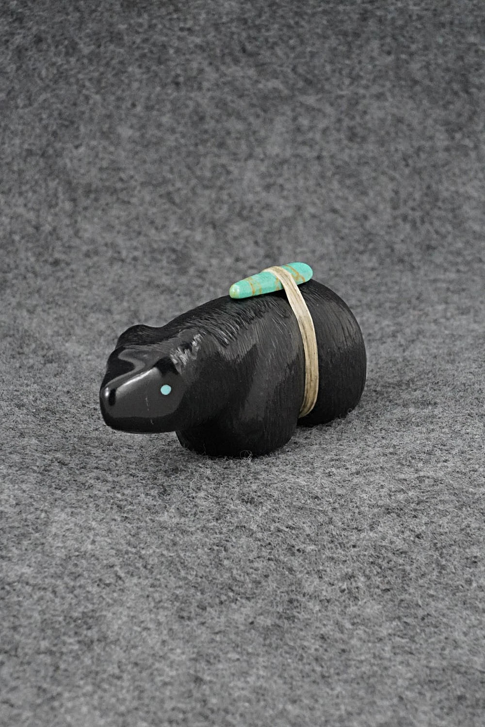 Bear Zuni Fetish Carving - Herbert Halate