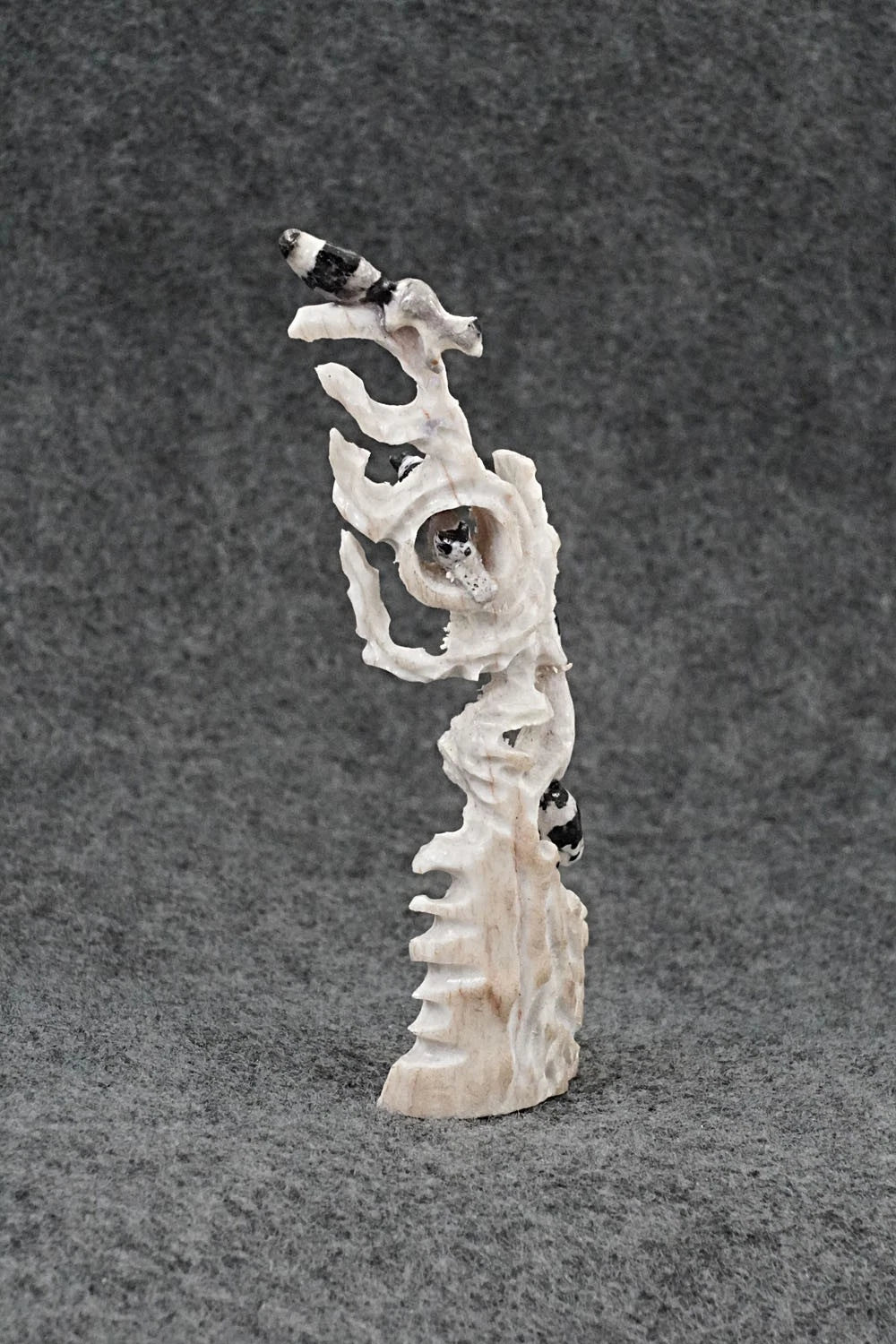 Raccoon Zuni Fetish Carving - Ruben Najera
