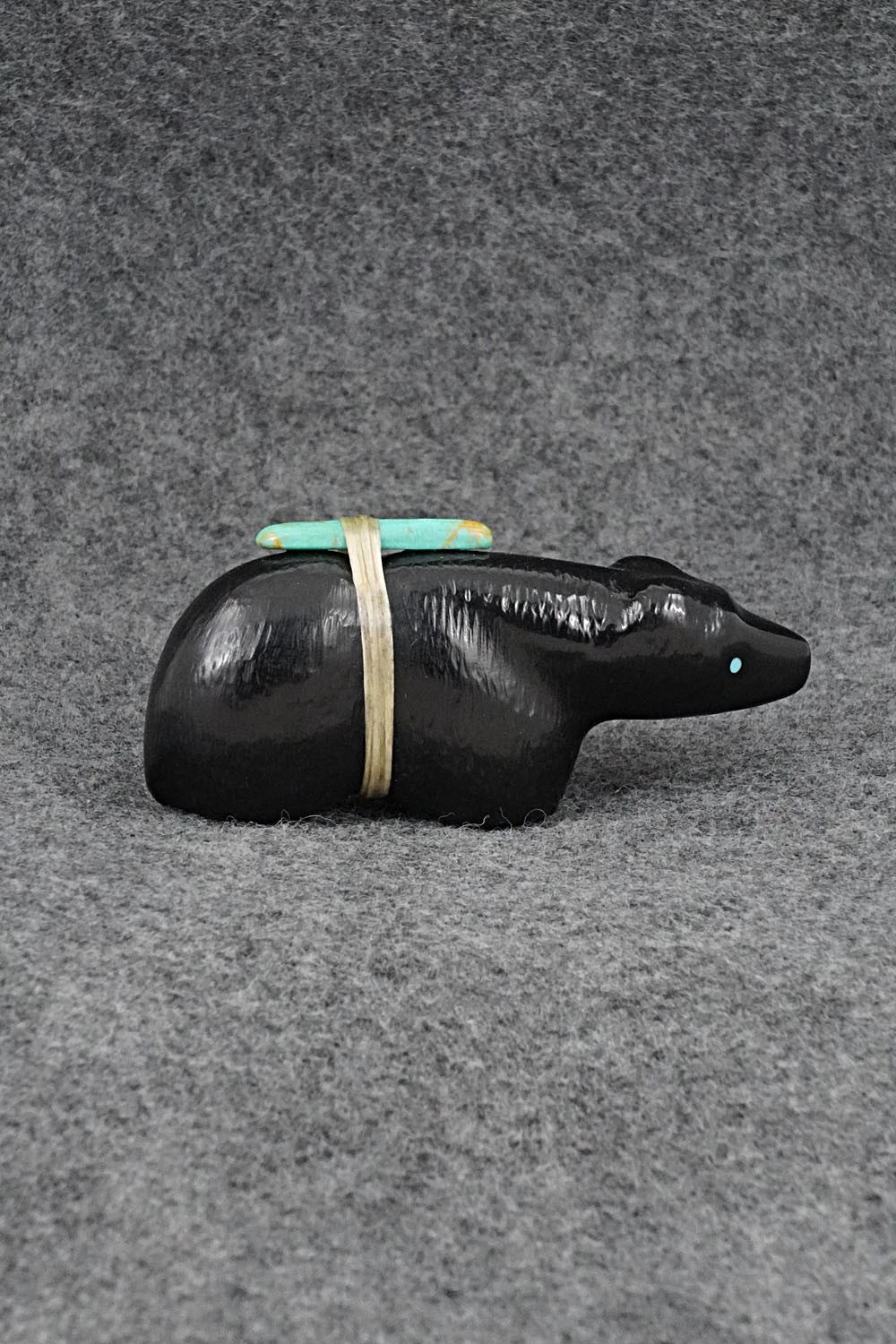 Bear Zuni Fetish Carving - Herbert Halate