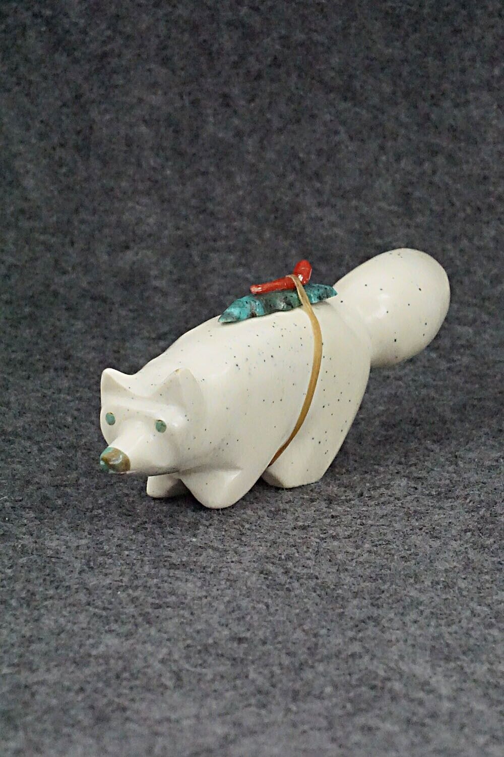 Wolf Zuni Fetish Carving - Enrike Leekya