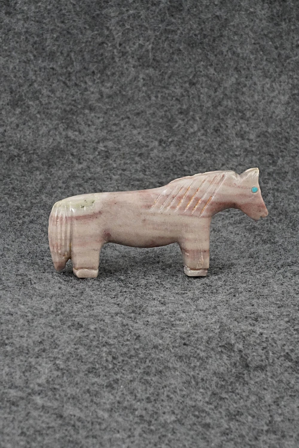Horse Zuni Fetish Carving - Bryan Yuni