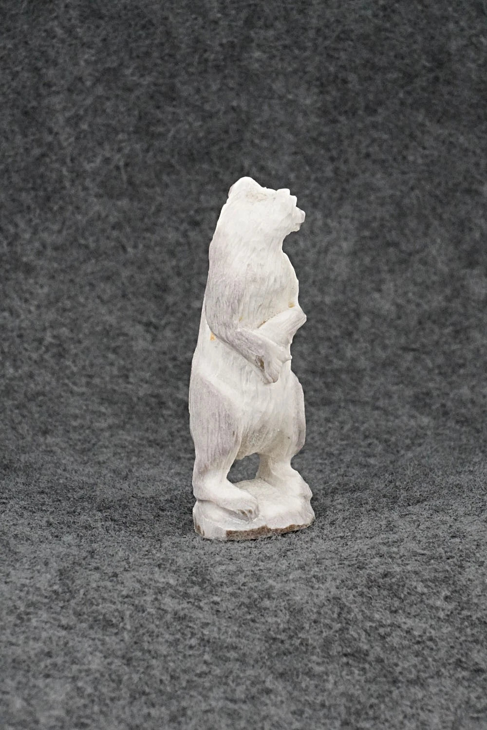 Bear Zuni Fetish Carving - Lewis Malie