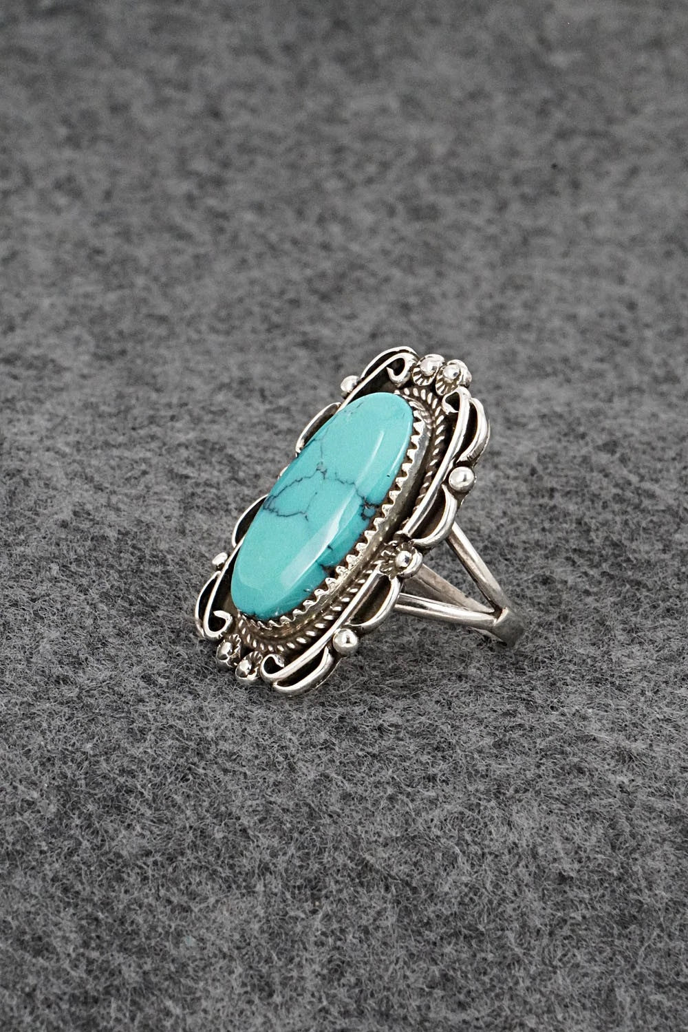 Turquoise & Sterling Silver Vintage Ring - Size 7.5