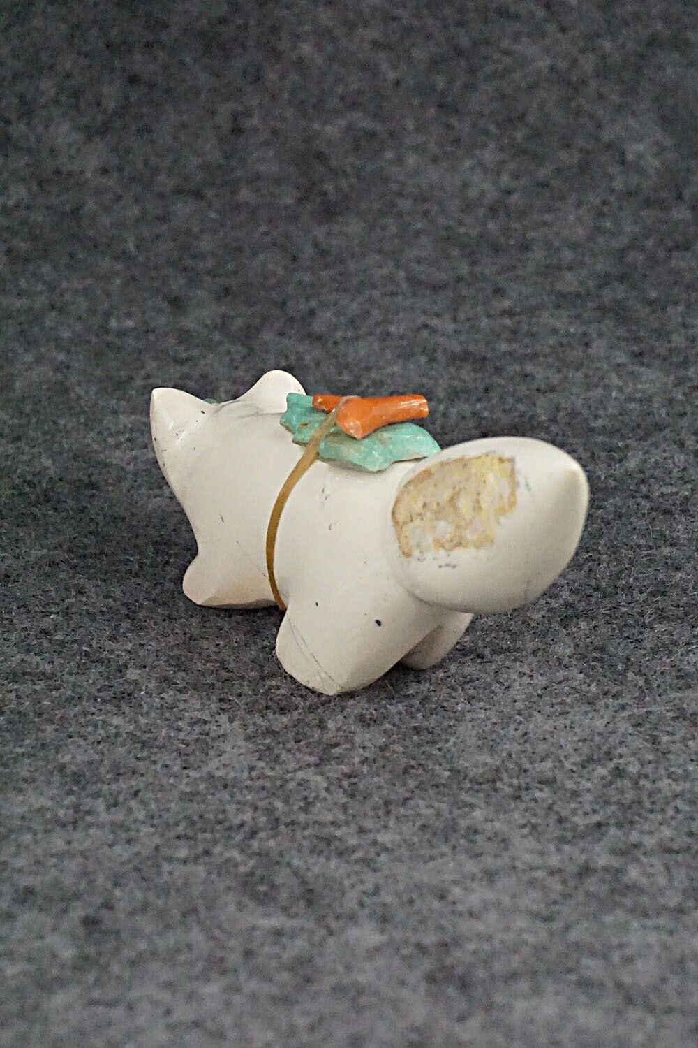 Wolf Zuni Fetish Carving - Enrike Leekya