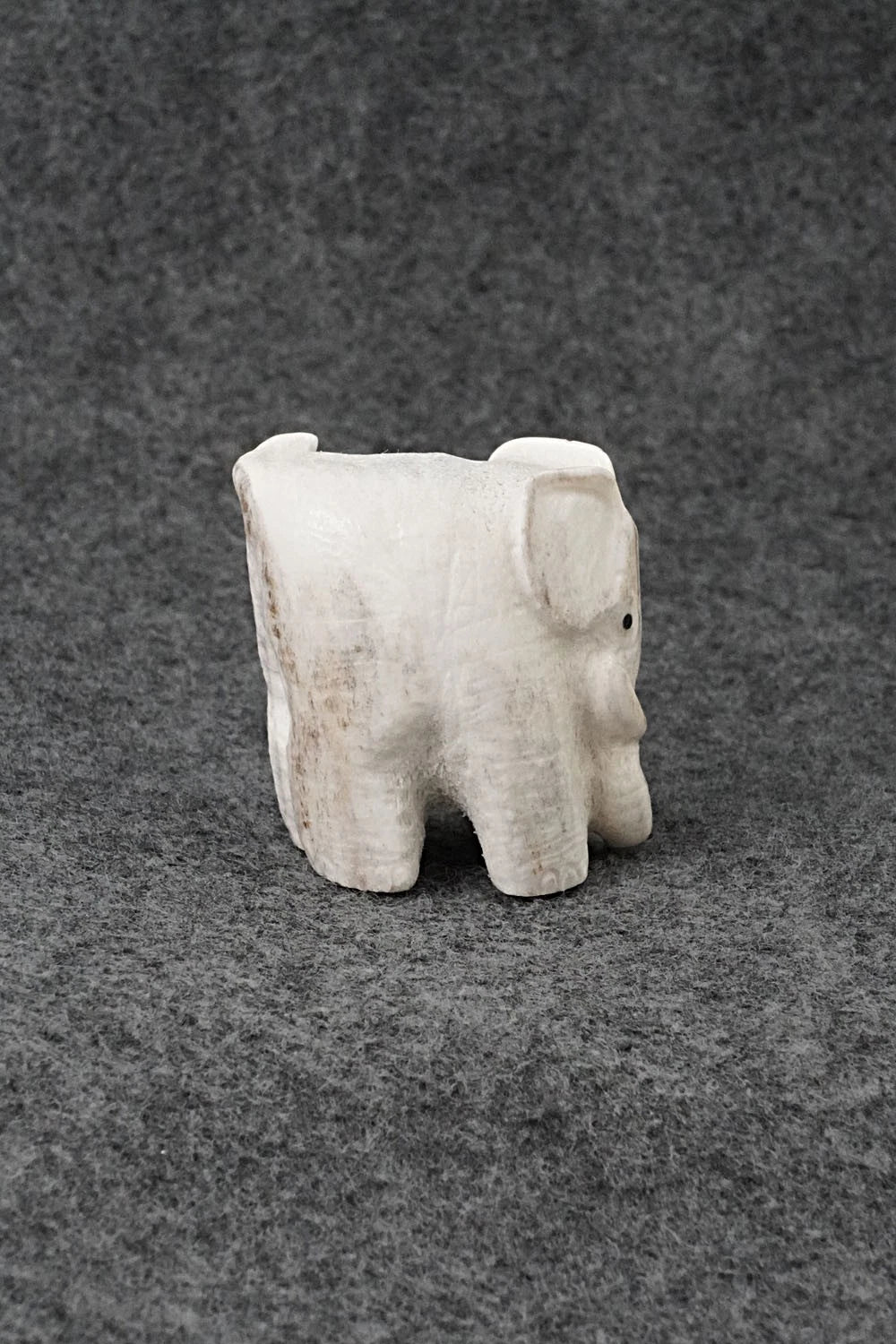 Elephant Zuni Fetish Carving - Maxx Laate