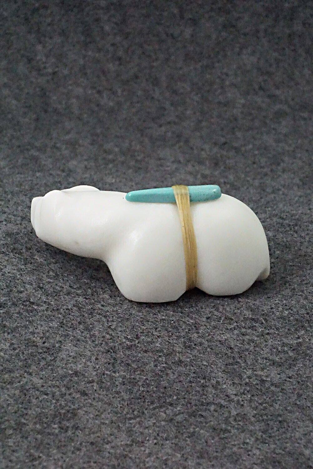 Bear Zuni Fetish Carving - Herbert Halate