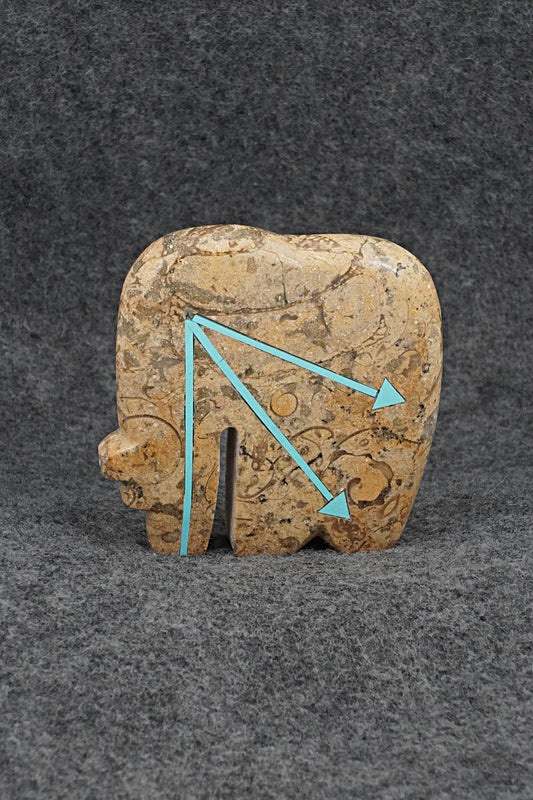 Bear Zuni Fetish Carving - Bernard Laiwakete