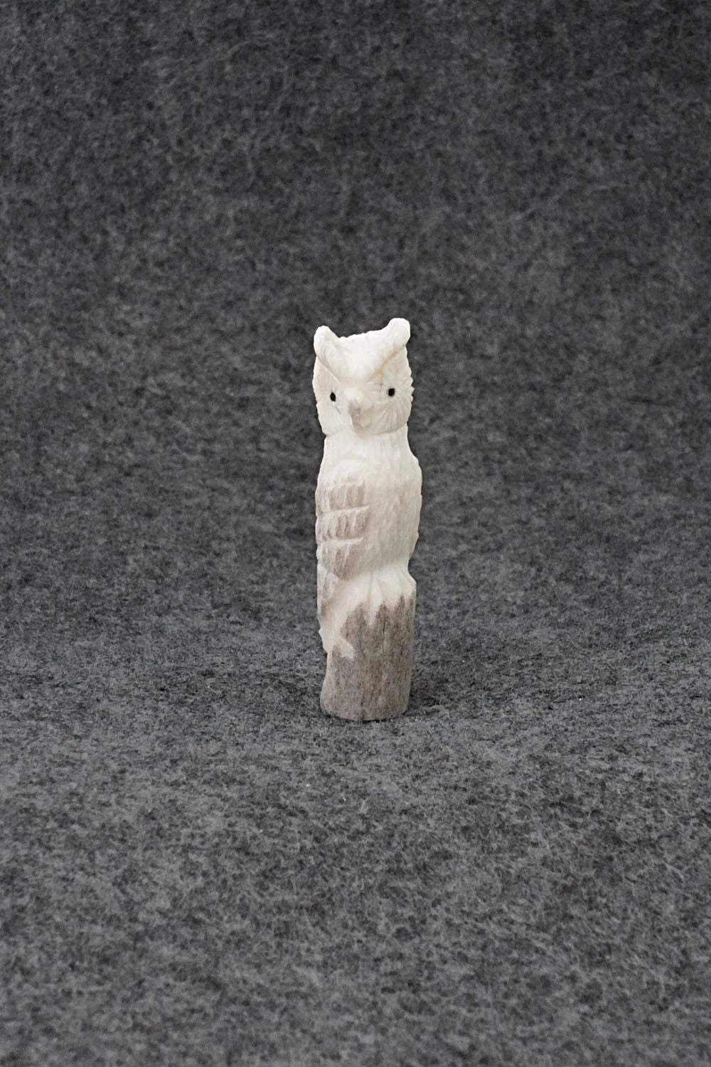 Owl Zuni Fetish Carving - Chris Peina