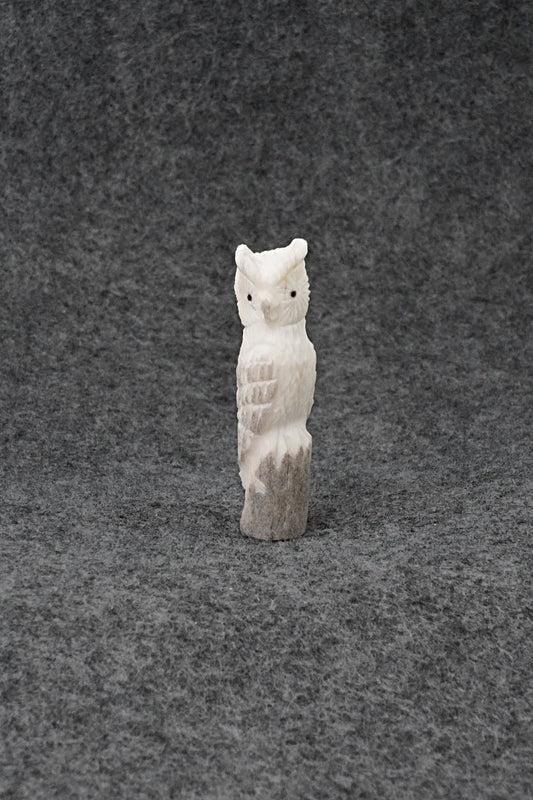 Owl Zuni Fetish Carving - Chris Peina
