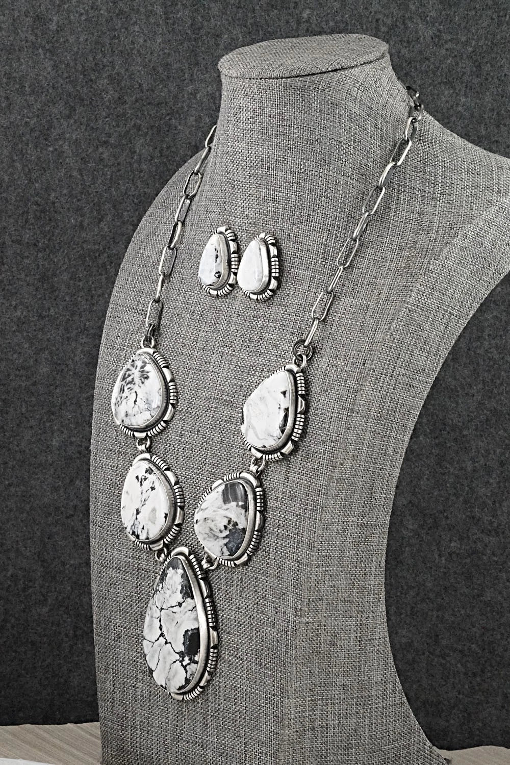 White Buffalo & Sterling Silver Necklace and Earrings Set - Mark Yazzie