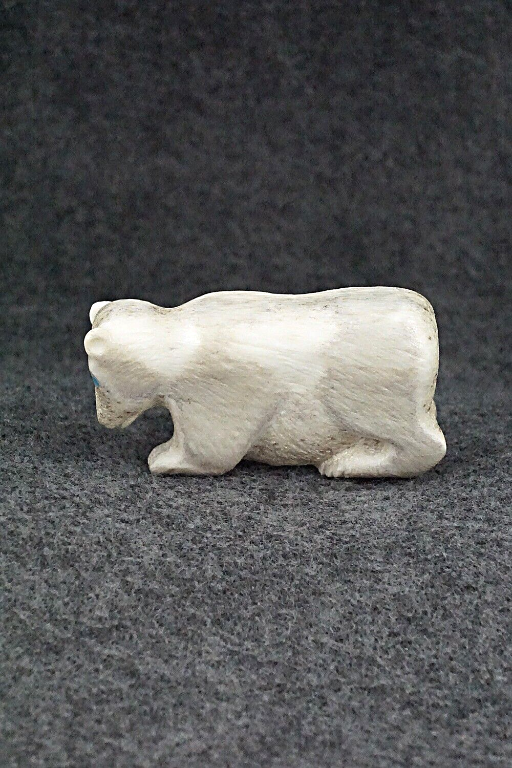 Bear Zuni Fetish Carving - Maxx Laate