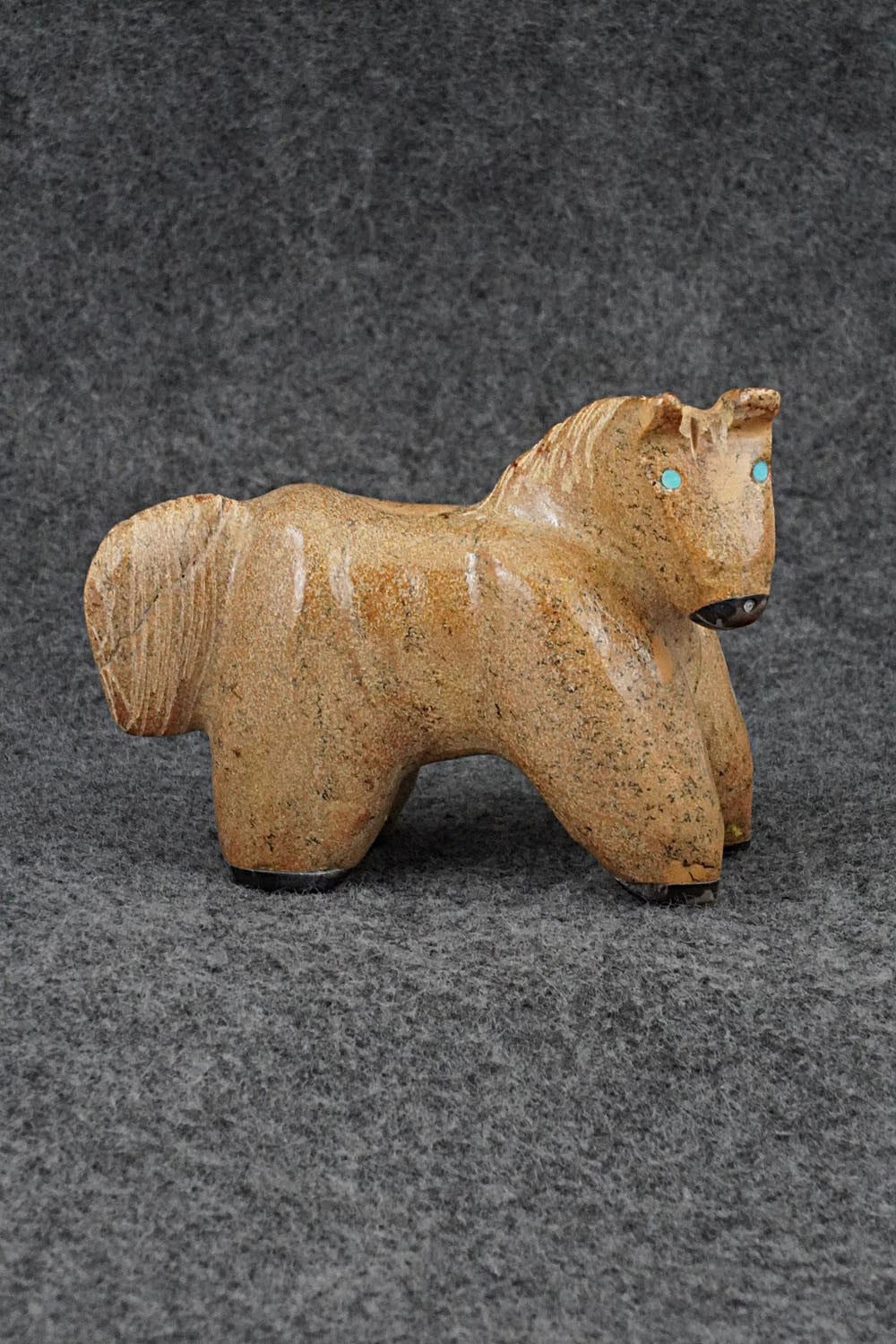 Horse Zuni Fetish Carving - Freddie Leekya