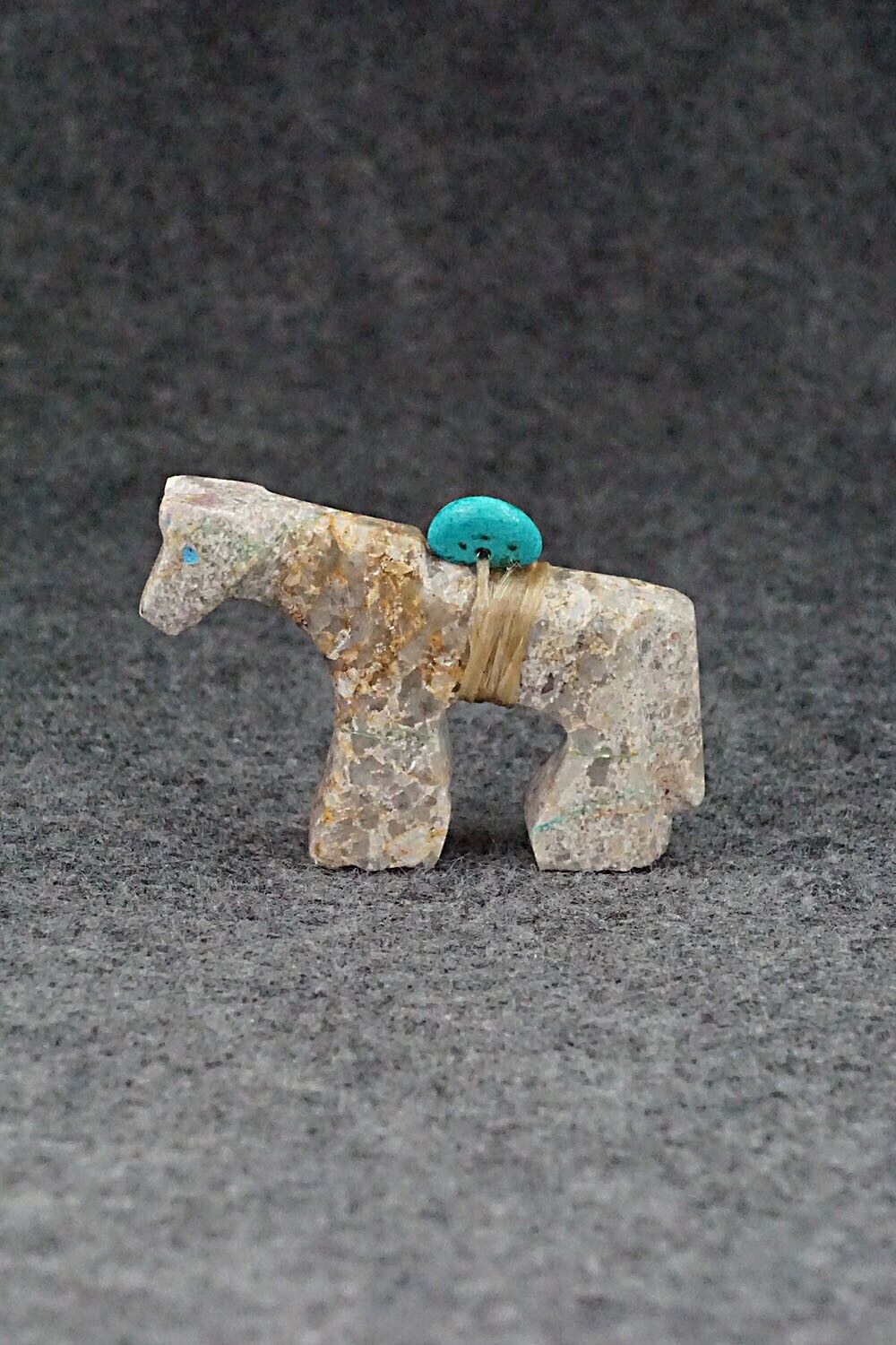 Horse Zuni Fetish Carving - Fernando Laiwakete