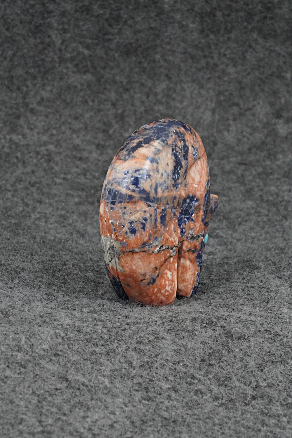 Bear Zuni Fetish Carving - Ronnie Lunasee