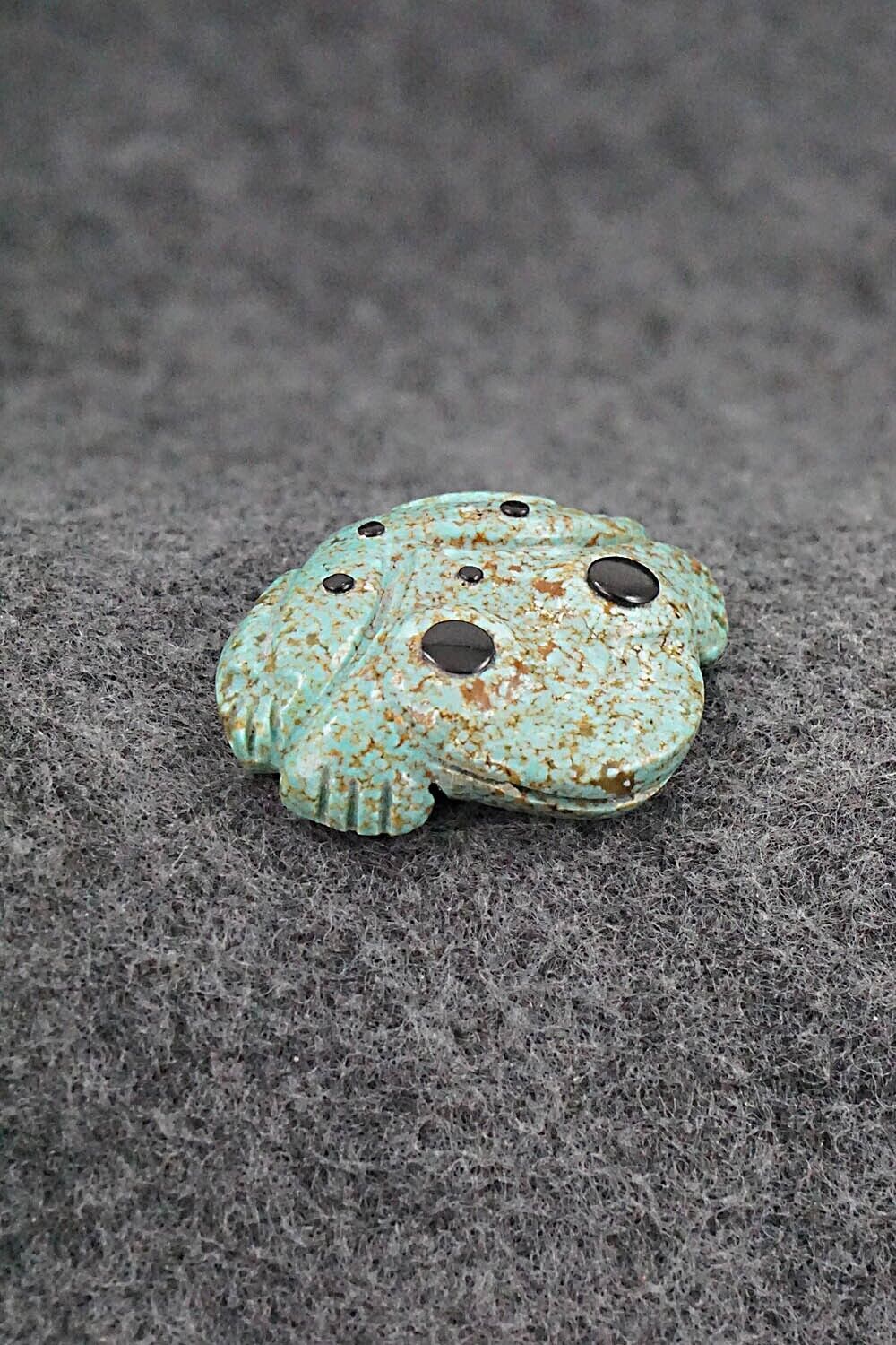 Frog Zuni Fetish Carving - Reynold Lunasee