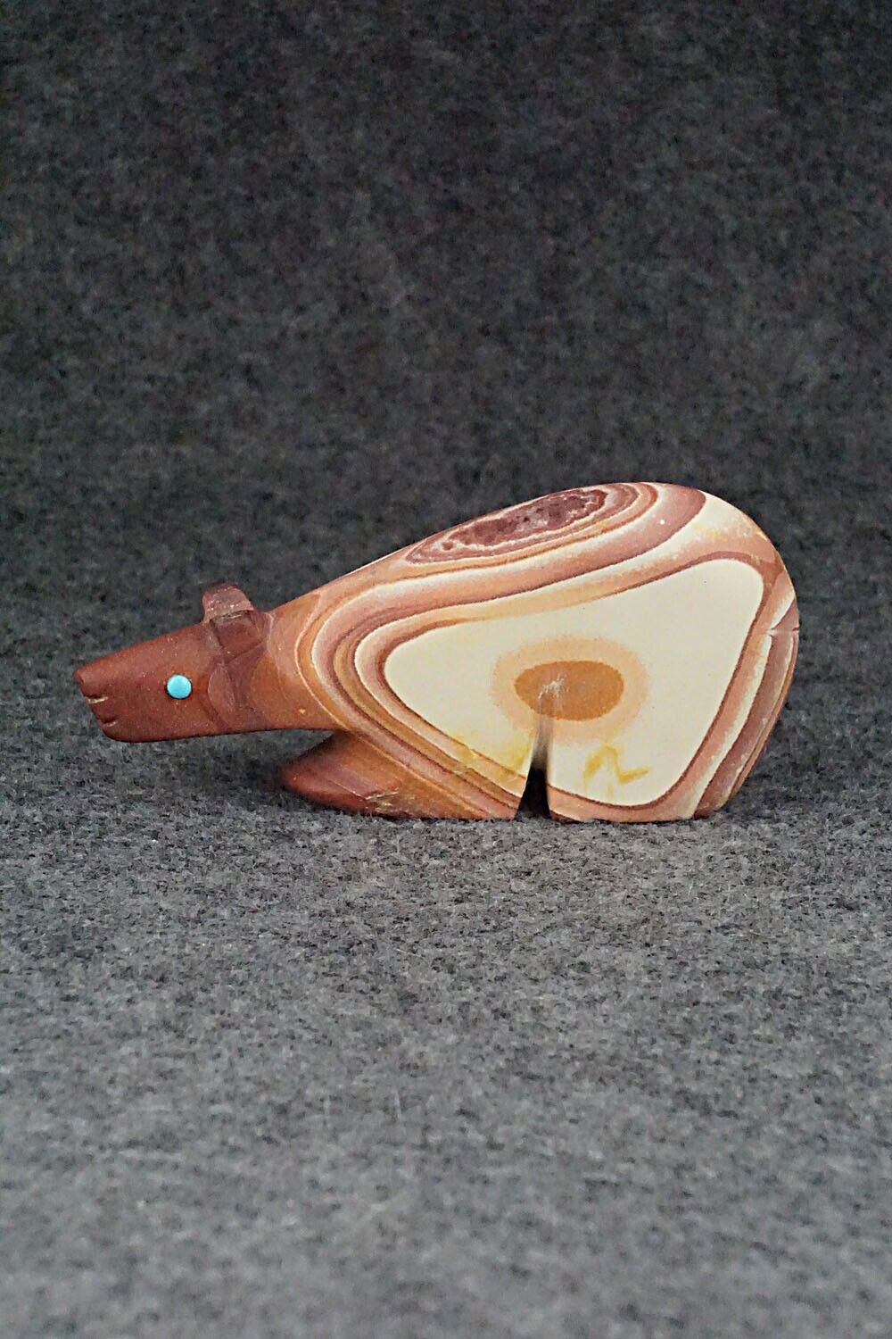 Bear Zuni Fetish Carving - Ronnie Lunasee