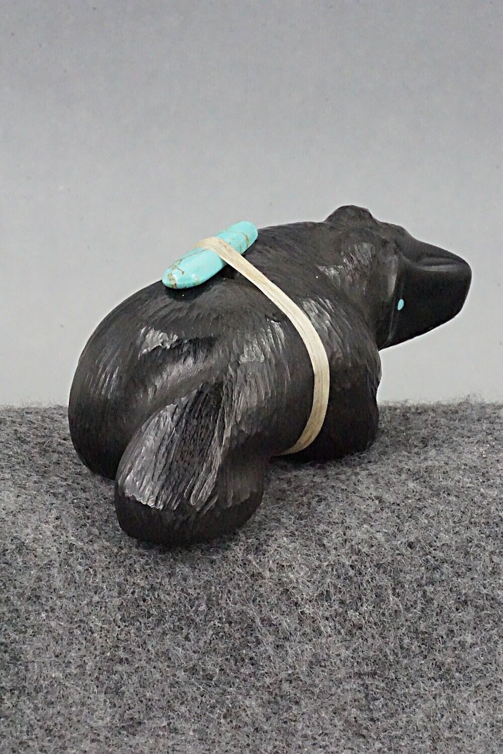 Bear Zuni Fetish Carving - Herbert Halate