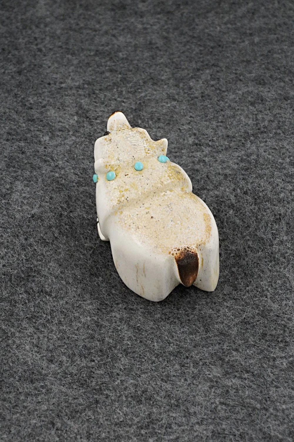 Bear Zuni Fetish Carving - Claudia Peina