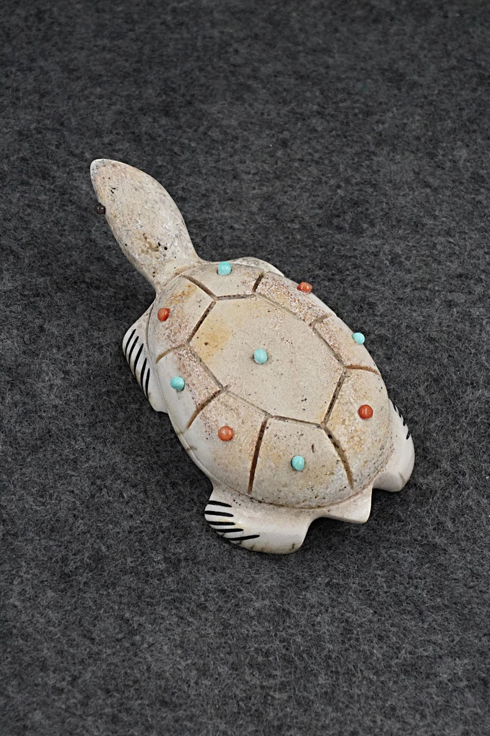 Turtle Zuni Fetish Carving - Claudia Peina