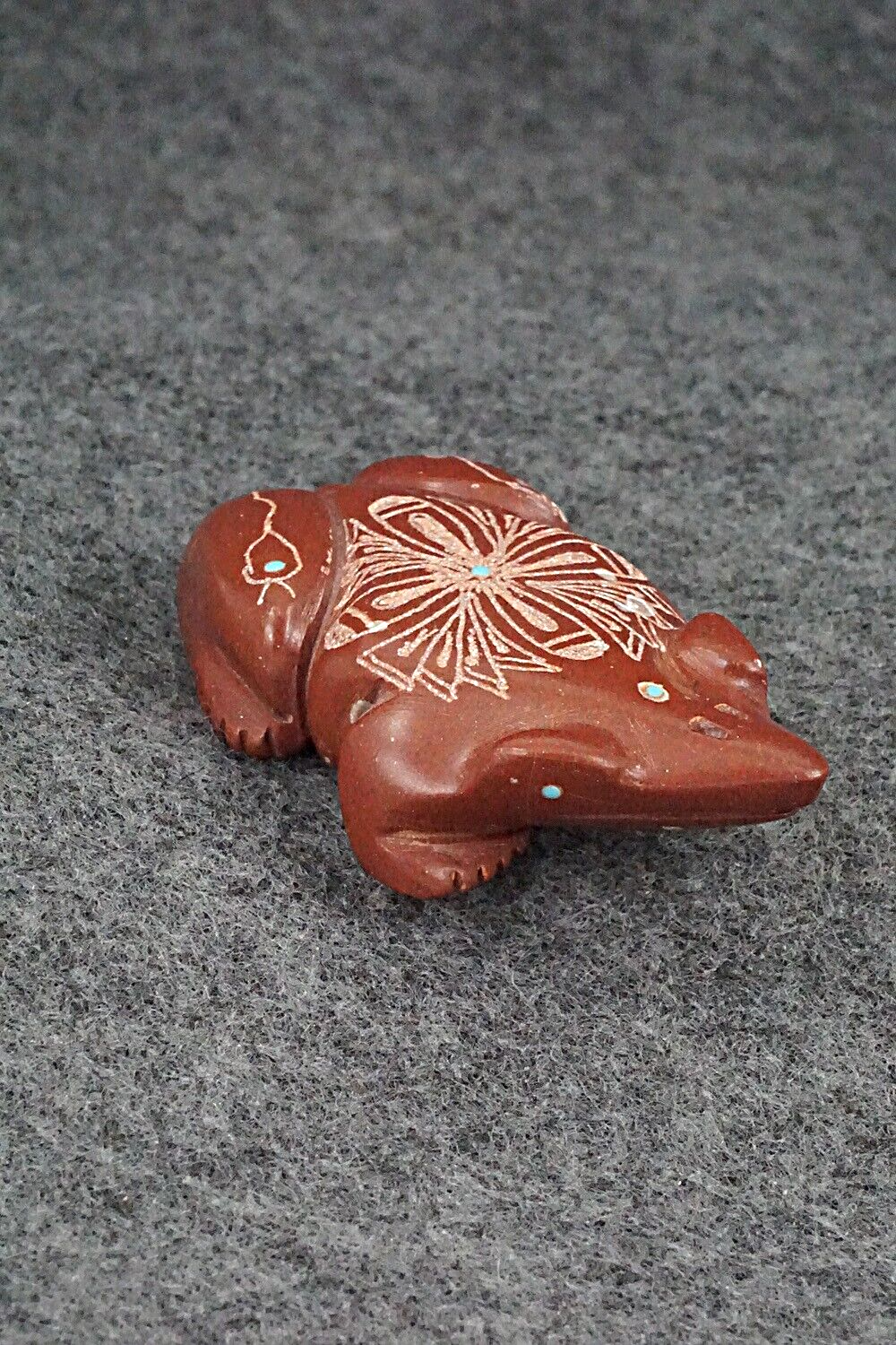 Frog Zuni Fetish Carving - Adrian Cachini