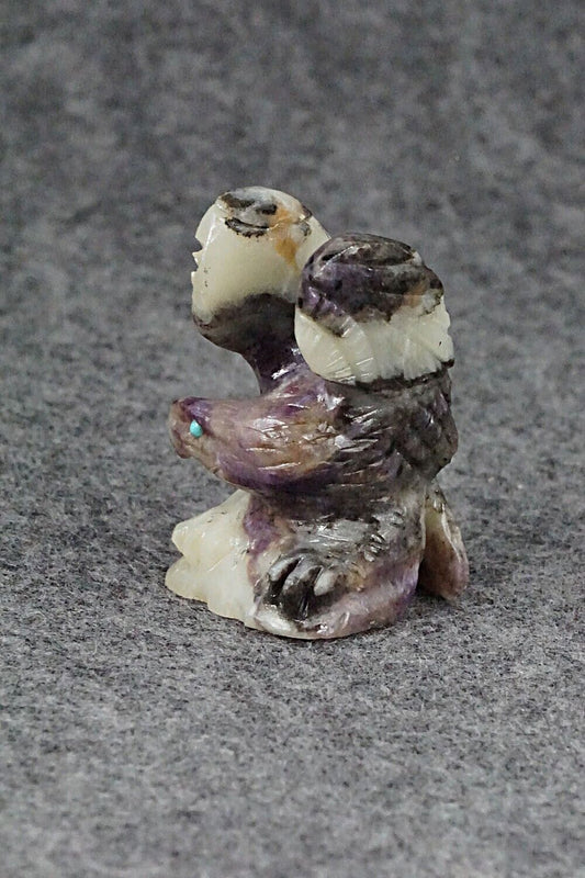 Eagle Zuni Fetish Carving - Wilfred Cheama