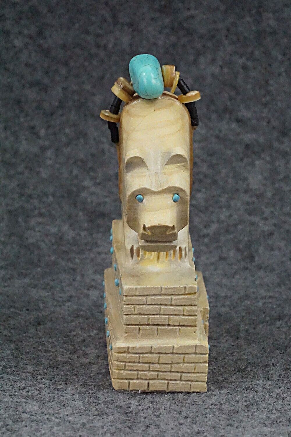 Bear Zuni Fetish Carving - Douglas Martza