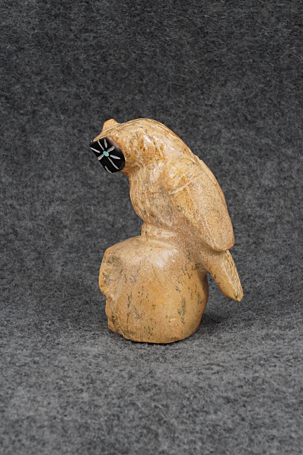 Owl Zuni Fetish Carving - Freddie Leekya