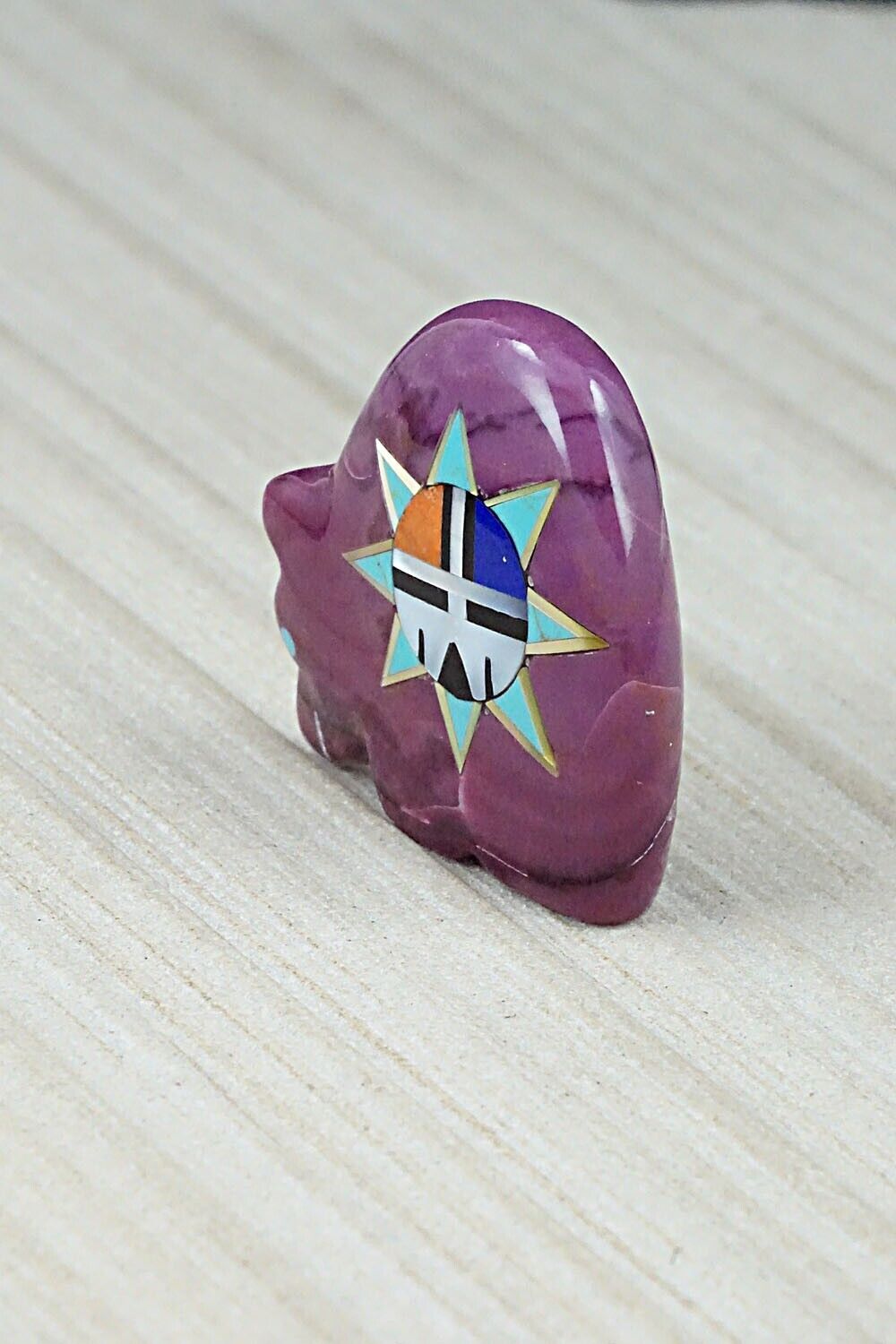 Bear Zuni Fetish Carving - Andres Lementino