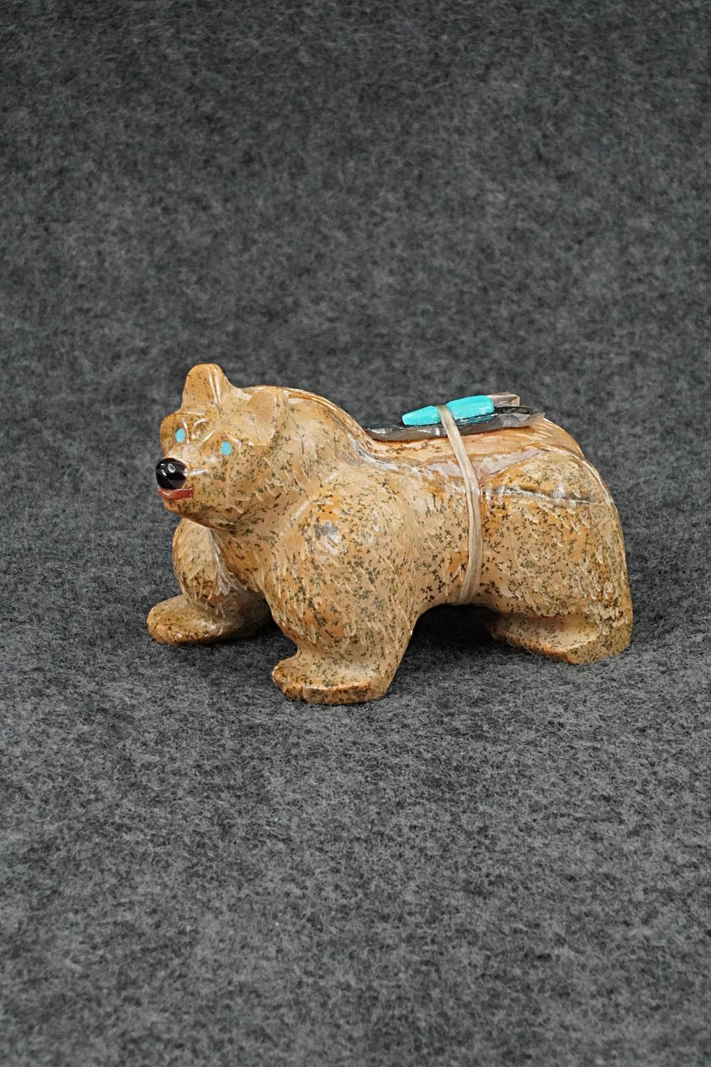 Bear Zuni Fetish Carving - Freddie Leekya