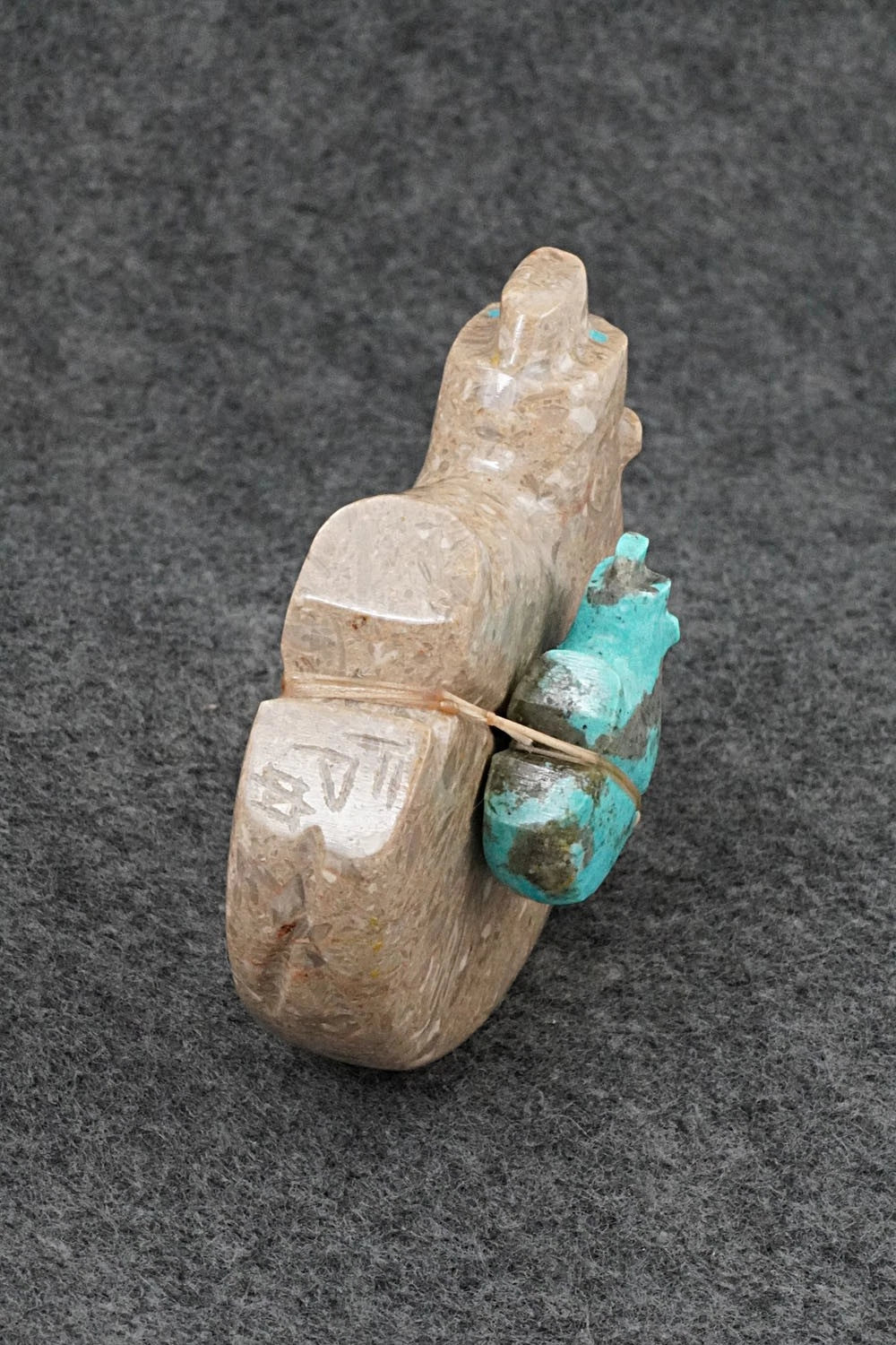 Bear Zuni Fetish Carving - Farlan & Paulette Quam