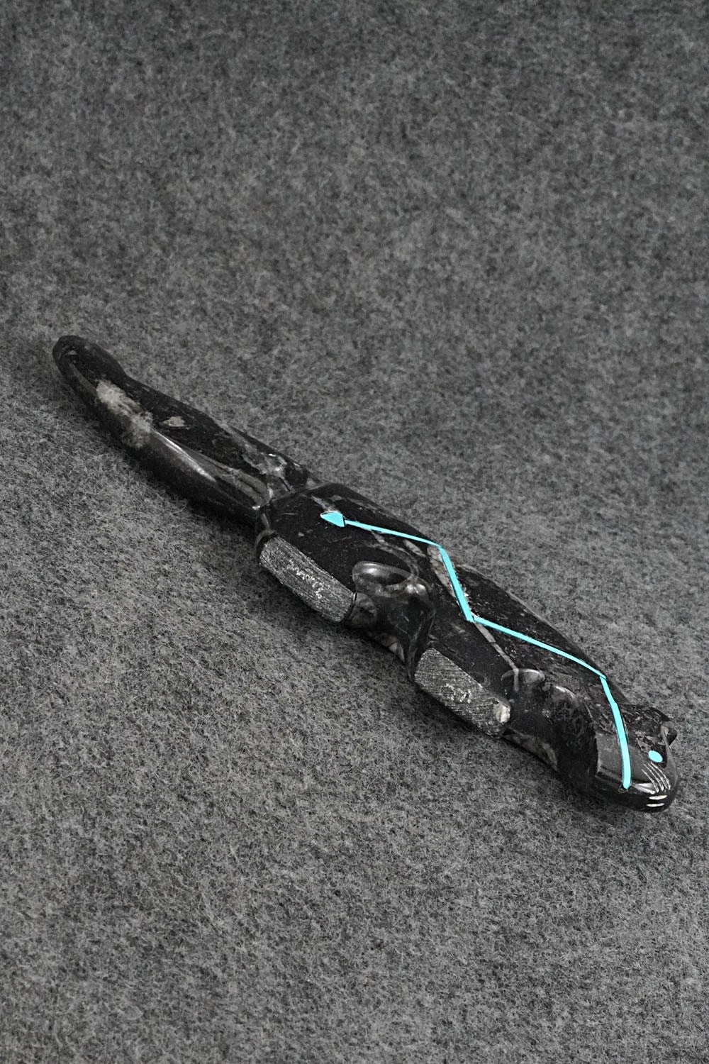 Mountain Lion Zuni Fetish Carving - Kenric Laiwakete