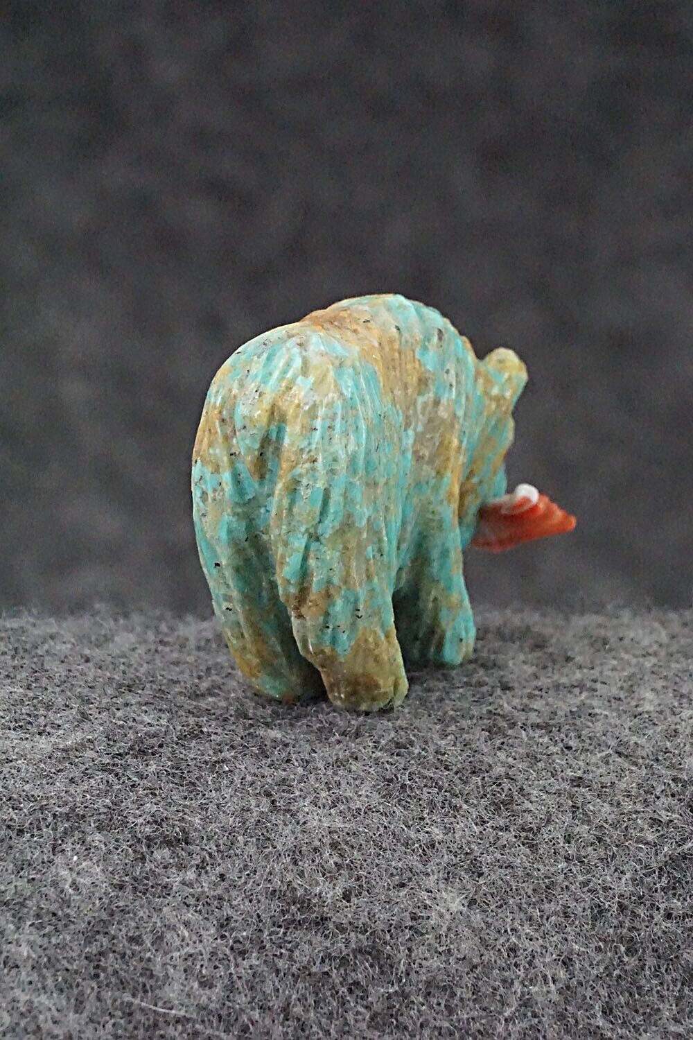 Bear with Fish Zuni Fetish Carving - Andres Quandelacy