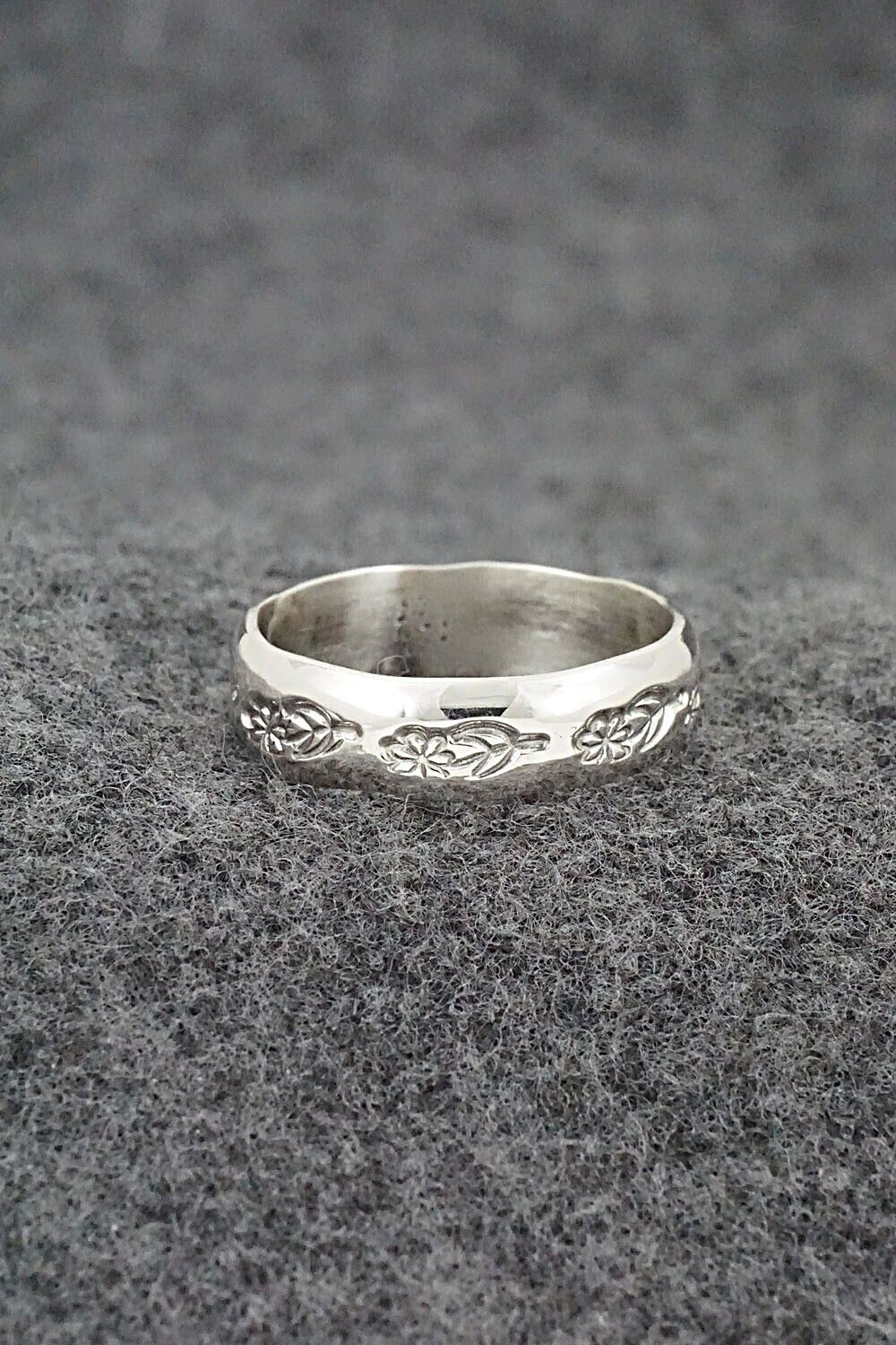Sterling Silver Ring - Elaine Tahe - Size 9