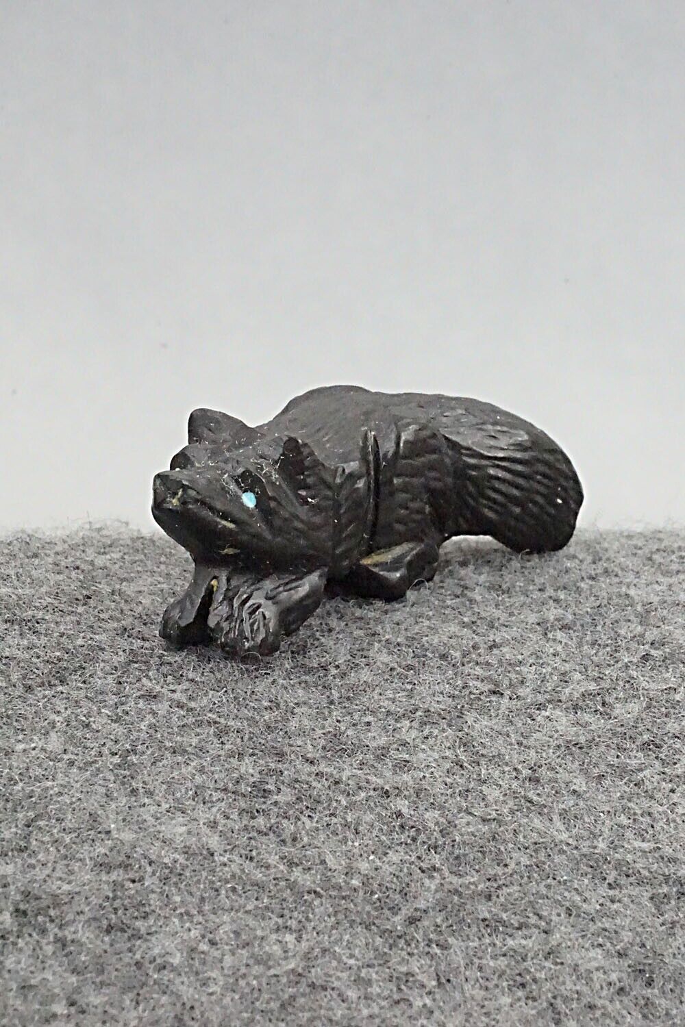 Wolf Zuni Fetish Carving - Tony Mackel