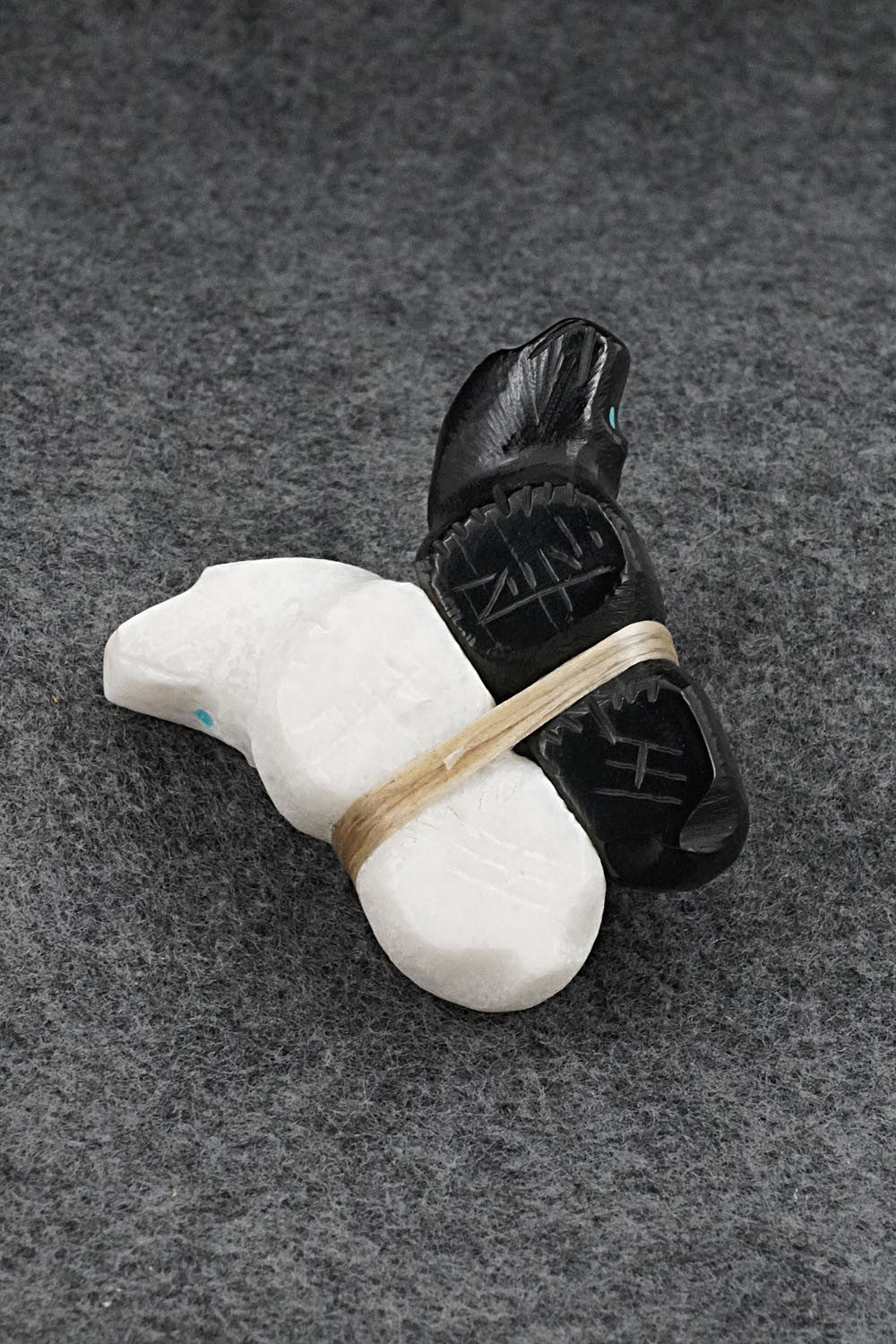 Bear Zuni Fetish Carving - Herbert Halate