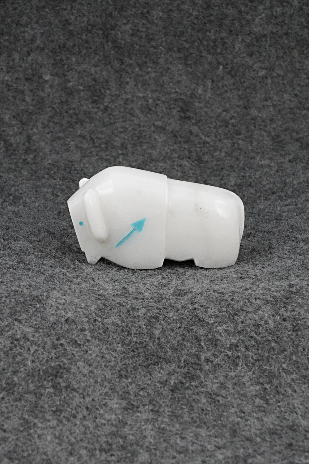 Buffalo Zuni Fetish Carving - Abby Quam Panteah